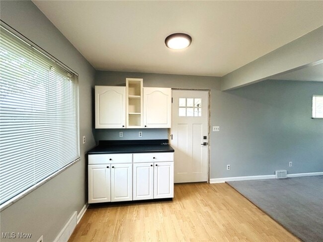 Photo - 424 Lee Rd