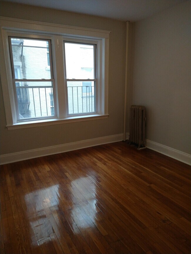 Photo - 1185 Commonwealth Ave Unidad 11