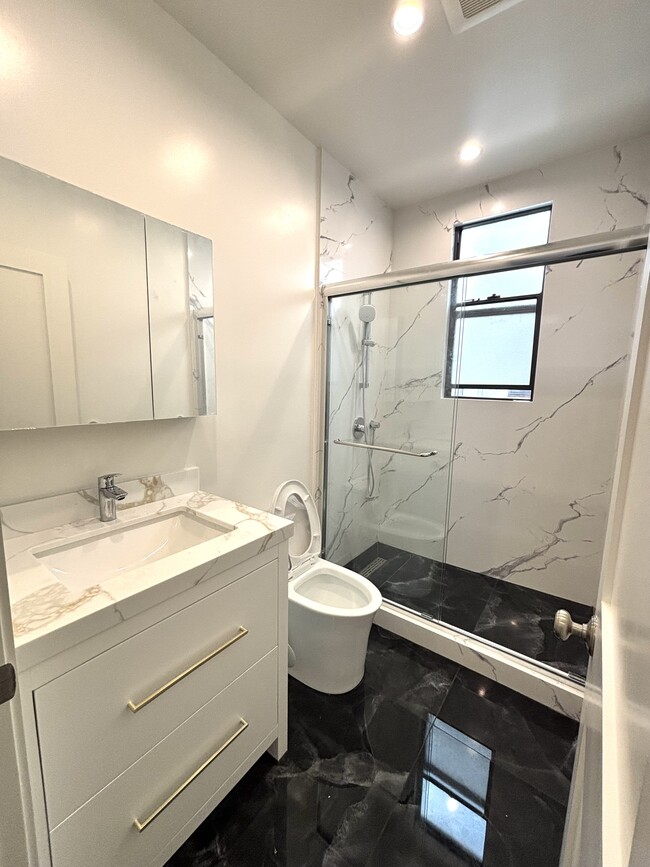 Photo - 131 Wetmore St Unit 131 Wetmore Street