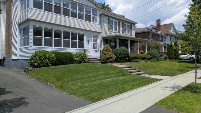 Photo - 152 Winthrop Ave Unit 2