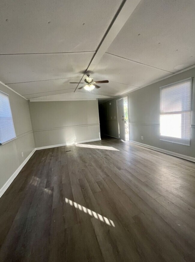 Photo - 3 bed 2 bath MH - Hazlehurst