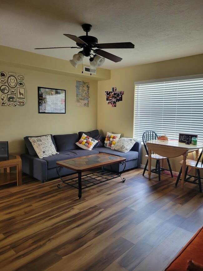 Photo - 1148 Northfield Rd