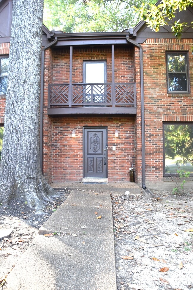 Photo - 1461 Kirby Pkwy