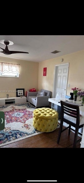 Photo - 1843 Wiley St Unit 2