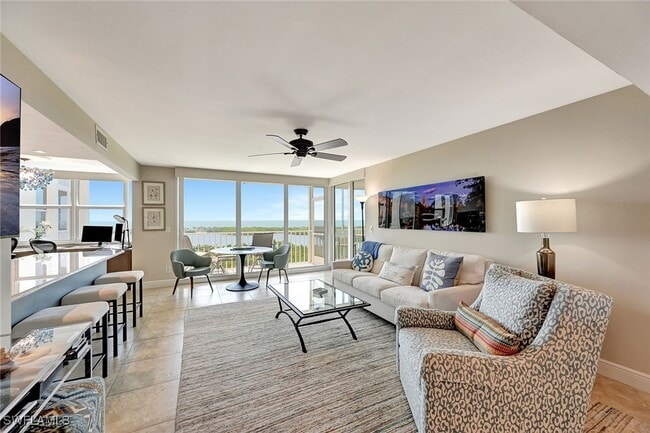 Building Photo - 5550 Heron Point Dr Unit 703