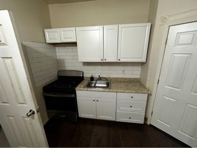 Photo - 77 Orient Ave Unidad 3