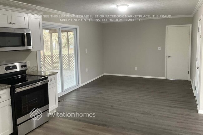 Photo - 2280 Sherwood Pl SW