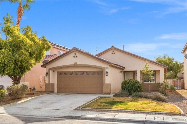 Photo - Single Story 3 Bedroom Home with Beautiful Backyard Space