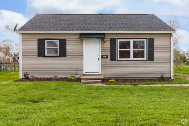 Building Photo - 2311 Harmont Ave NE Rental