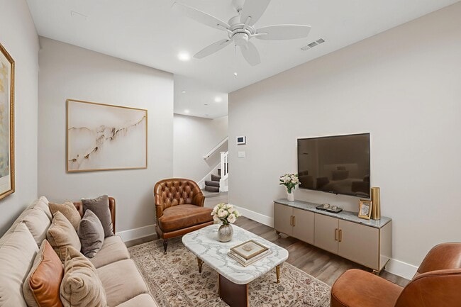 Photo - 4454 Paxton Pl