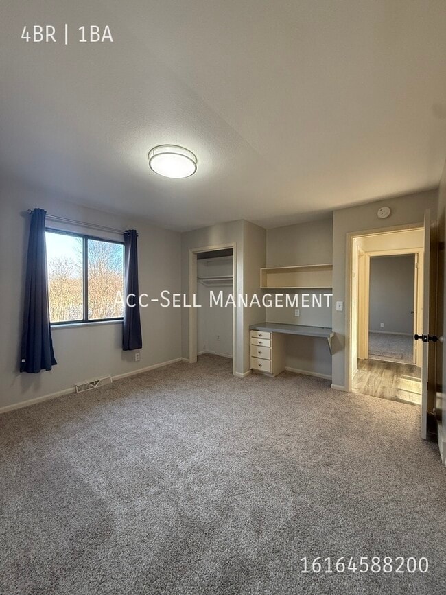 Photo - 5227 Rich St