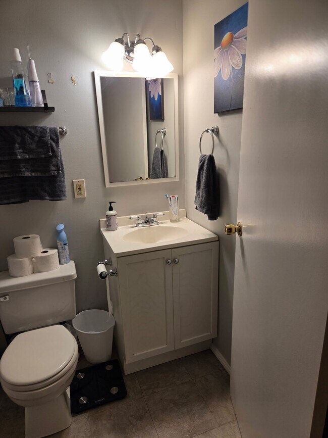Photo - 19 N Main St Unit 4