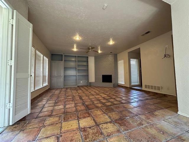 Photo - 1900 Tree House Ln