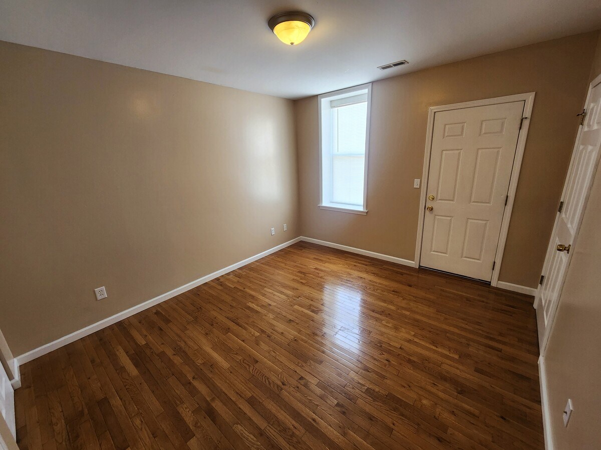 Photo - 603 Holly Hills Ave Unit 2F