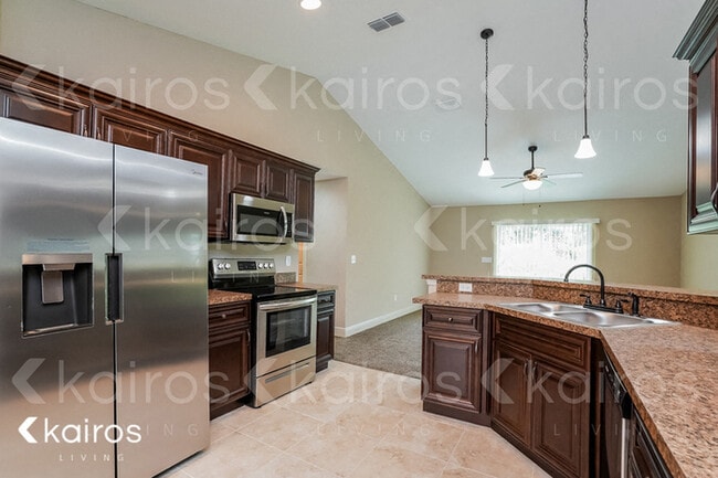 Photo - 16903 SW 40th Cir