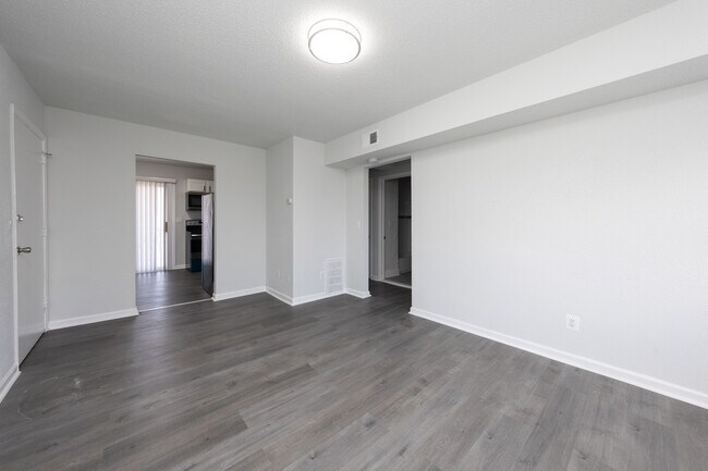 Photo - Christiana Pointe Apartments