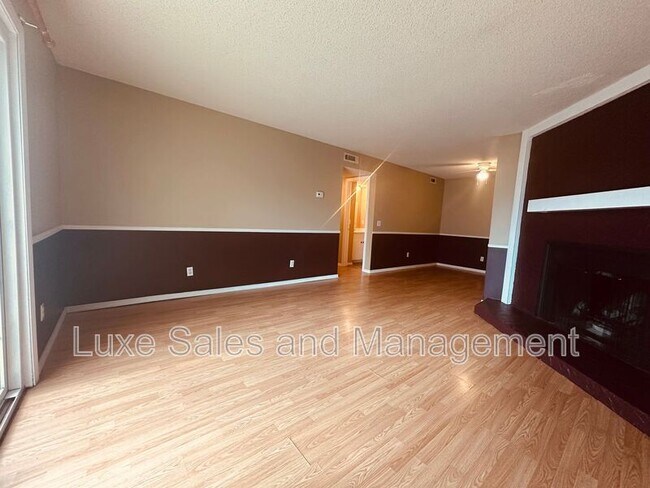 Photo - 6016 NW Expressway Unidad D