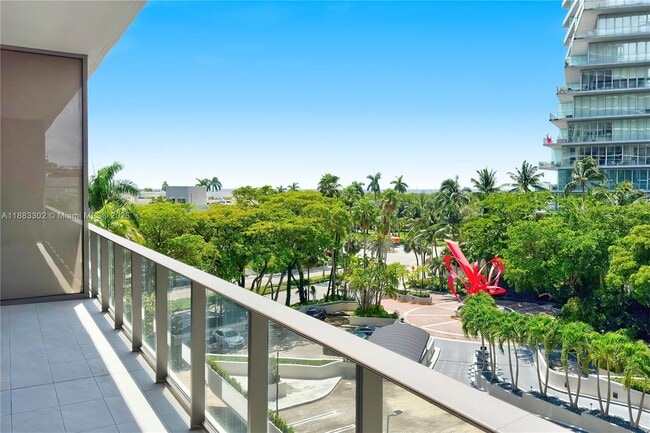 Photo - 2655 S Bayshore Dr Unidad 405