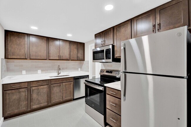 Photo - Roanoke Villas Apartments