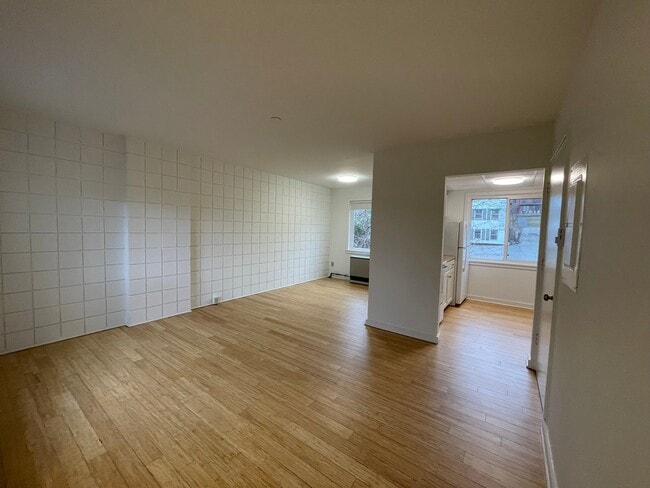 237 Maple St Unit 5