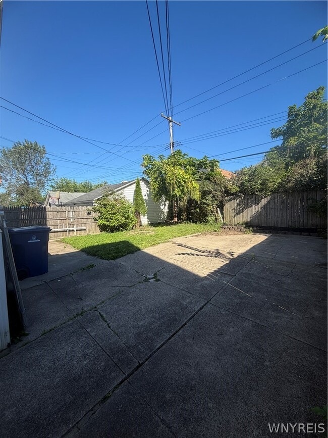 Photo - 292 Hartwell Rd