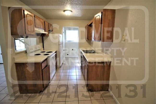 Photo - 4801 Cedarhill Cir