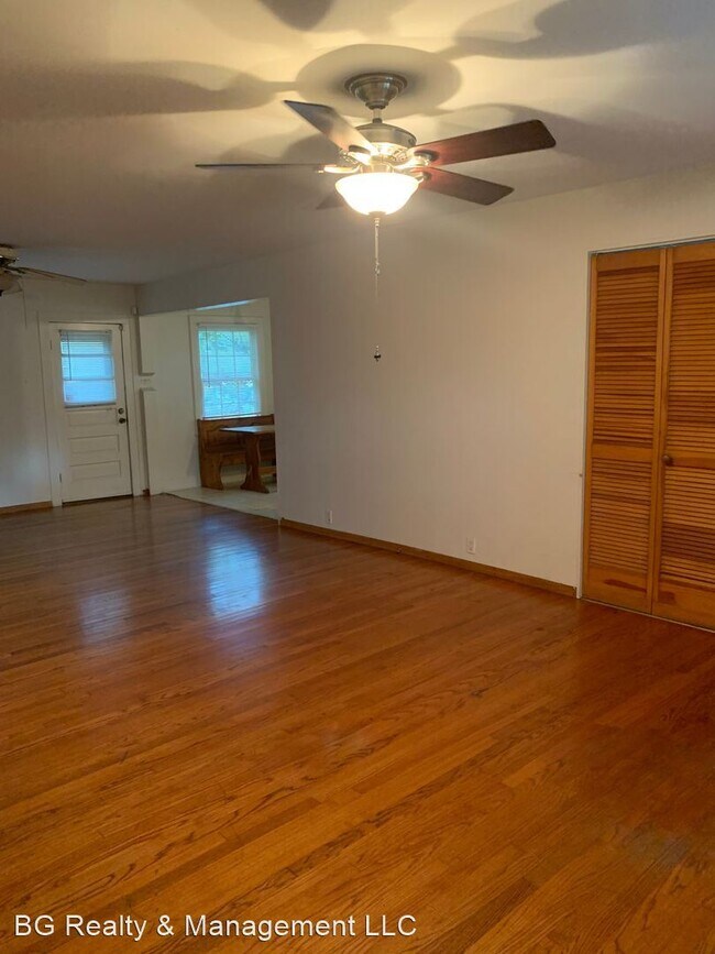 Photo - 2 br, 1 bath House - 127 Adrienne St