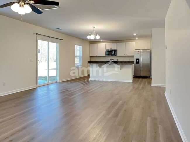 Photo - 152 Tobago Cir