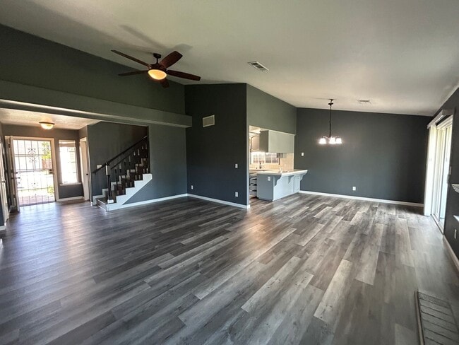 Photo - 3086 Beverly Ct