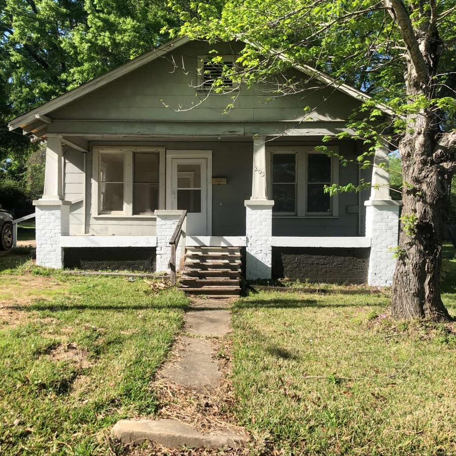 Photo - 203 E California Ave House