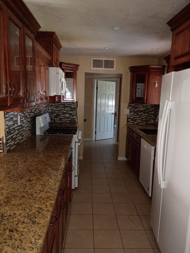 Photo - 1432 Jackellen Ln