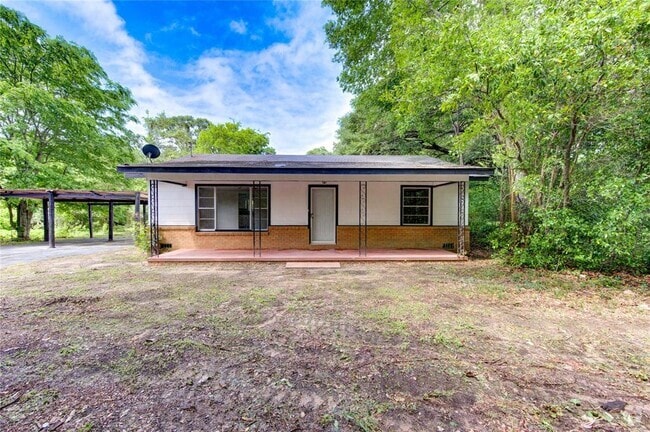 Building Photo - 808 State Highway Loop Rental
