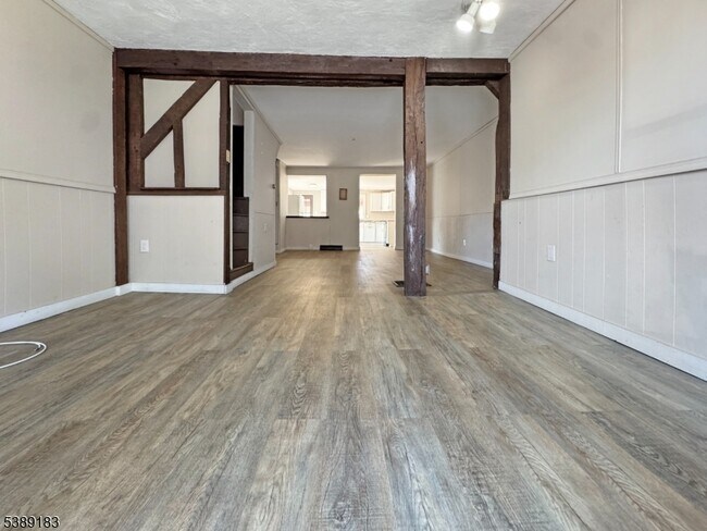 Photo - 173 Market St