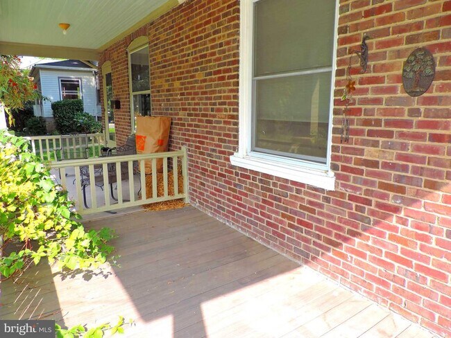 Photo - 309 Dartmouth Ave