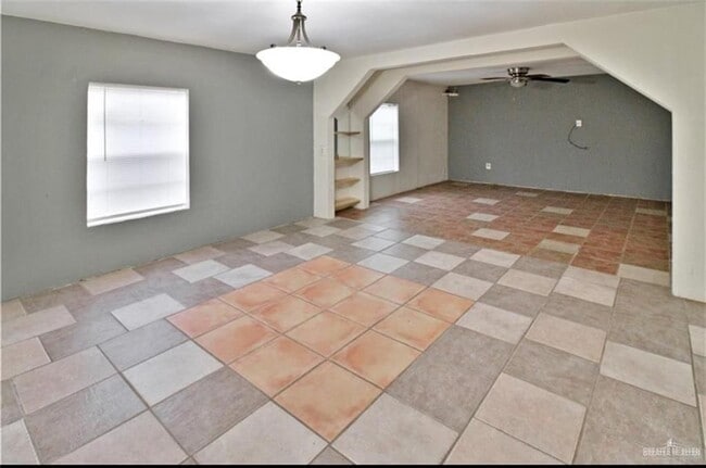Photo - 4200 Lopez St