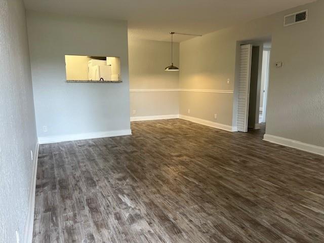 Photo - 2588 Riverside Dr Unit 2588