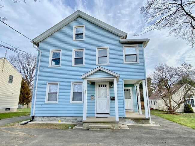Building Photo - 446 Huntington Rd Rental