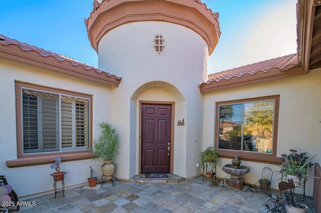 2347 W River Rock Ct