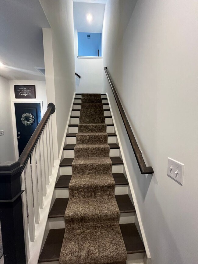 Photo - Tri-level Townhome in Foxbank Plantation