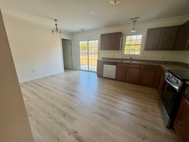 Photo - 318 Murphy Dr