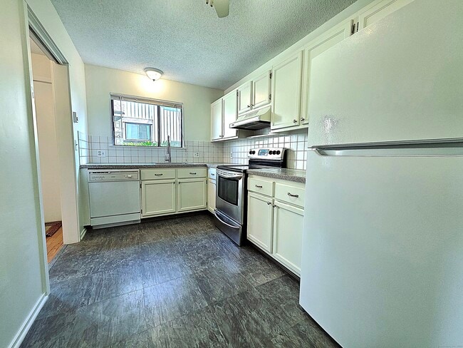 Photo - 563 Heritage Vlg Unidad F