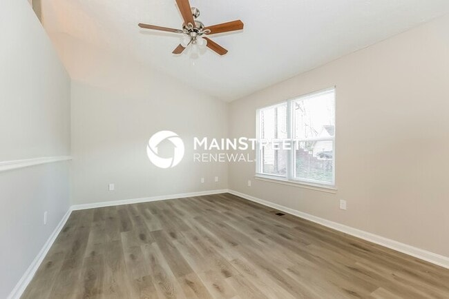Photo - 4 Bedroom Pet-Friendly Home in Antioch, TN with Main Street Renewal
