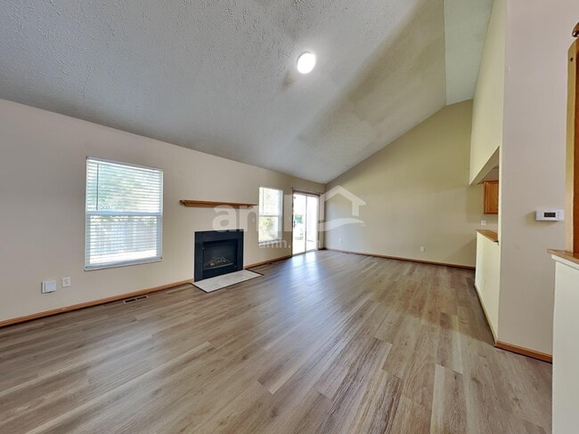 Photo - 3939 Eastrise Dr