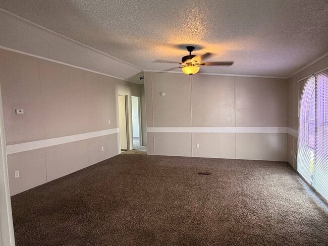 Photo - 2112 Colonial Dr