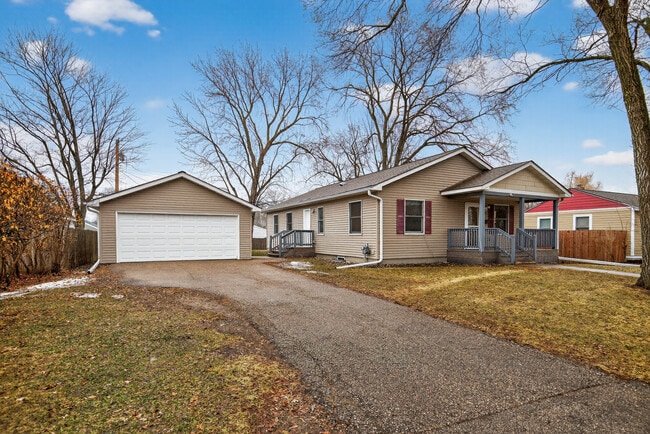 Building Photo - 8225 2nd Ave S