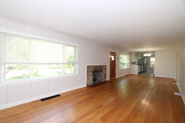 Photo - 3 Bed 1 Bath House