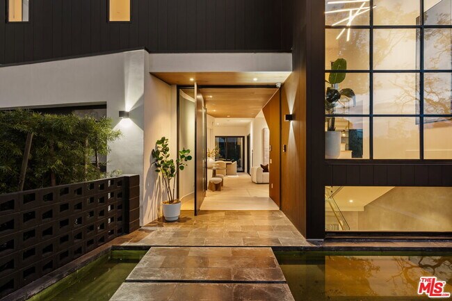 Photo - 5988 W 76th St