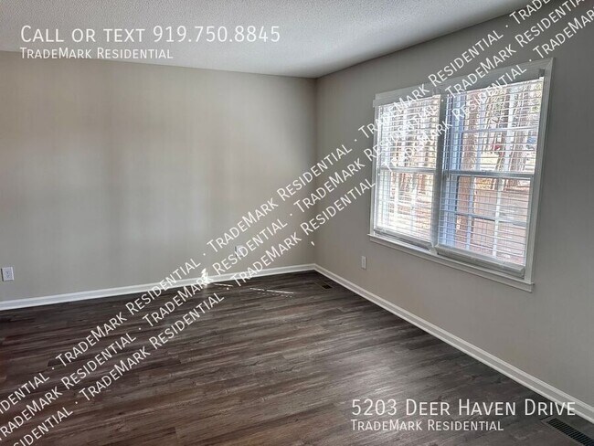 5203 Deer Haven Dr