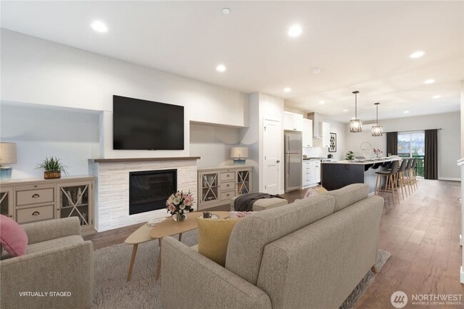 Photo - 1028 Sunrise Pl SW