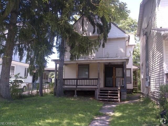 Building Photo - 863 Prospect Cir Unit 863 w prospect circle #1 Rental